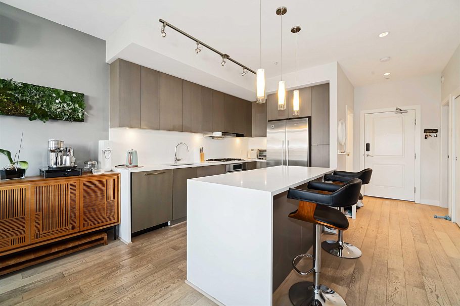 PH3 5555 Dunbar Street Vancouver, BC - 2