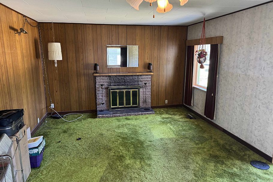 3058 Charles Street Vancouver, BC - 4