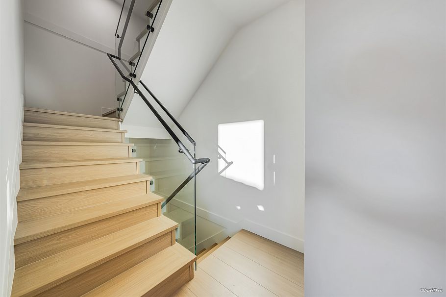 2 4211 Graveley Street Burnaby, BC - 14