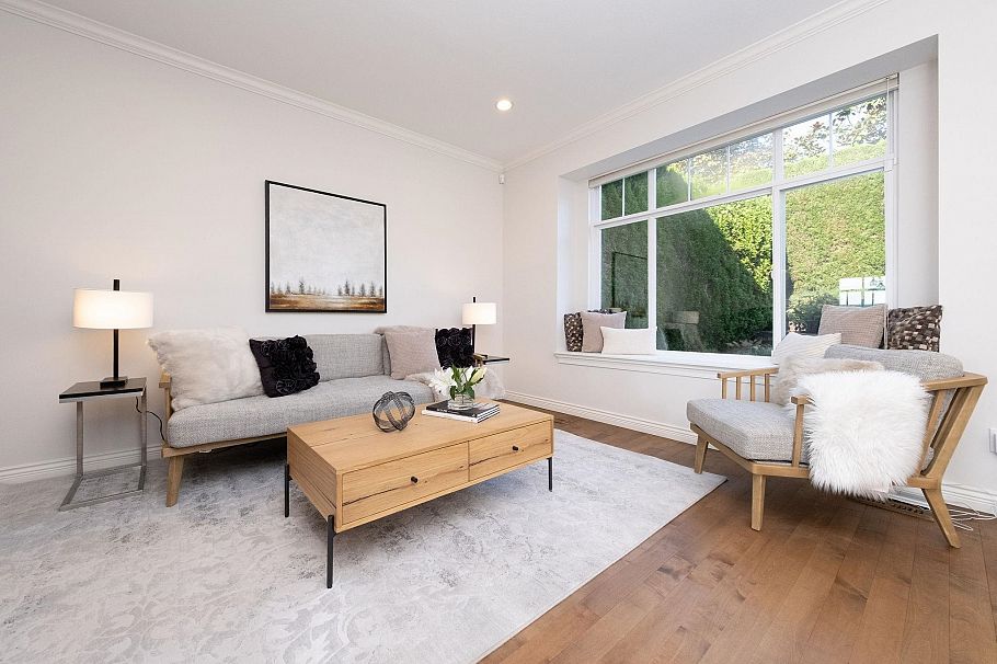 369 E 5th Street North Vancouver, BC - 8