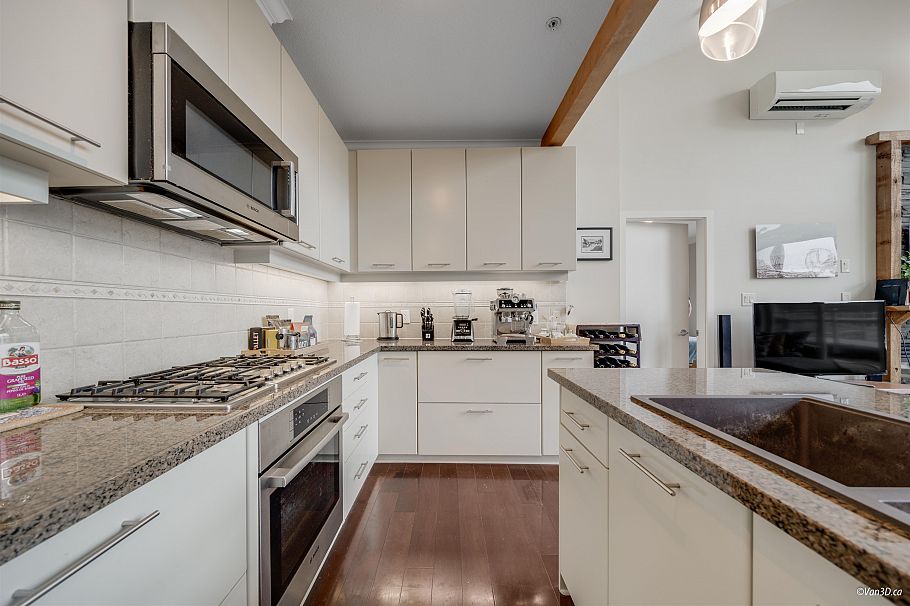 506 530 Raven Woods Drive North Vancouver, BC - 6