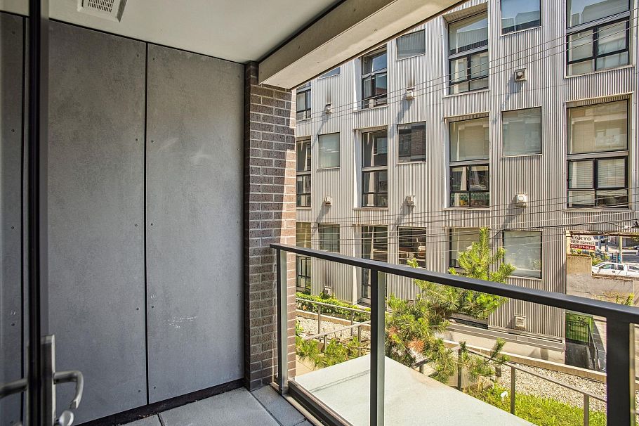 401 210 E 5th Avenue Vancouver, BC - 12