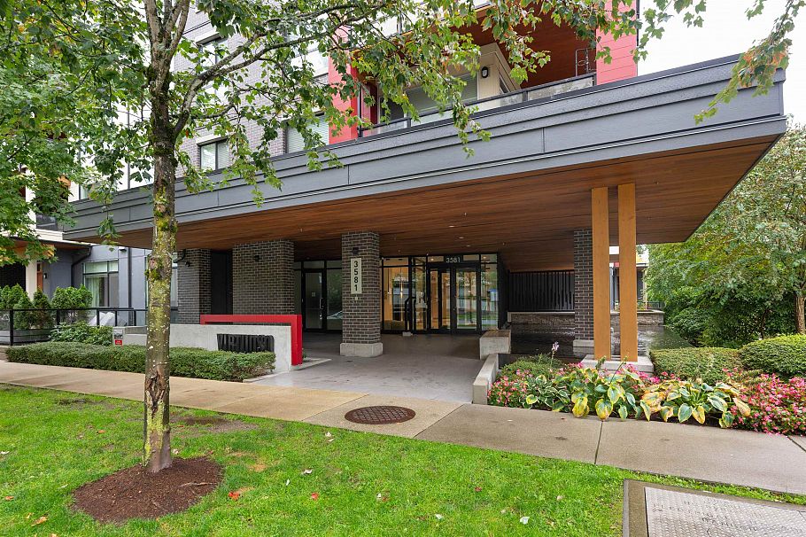 214 3581 Ross Drive Vancouver, BC - 3