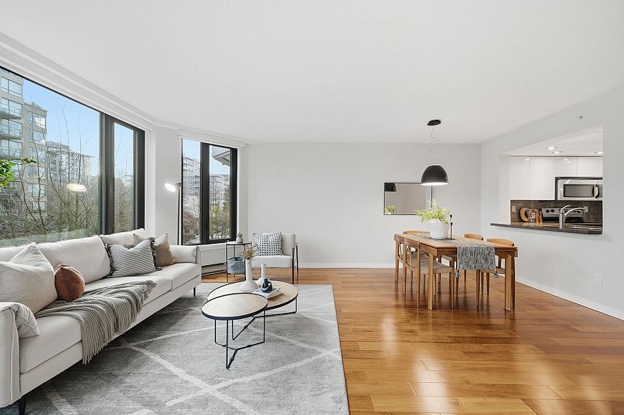 408 2201 Pine Street Vancouver, BC - 4