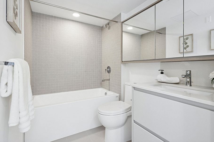 211 1008 W 47th Avenue Vancouver, BC - 13