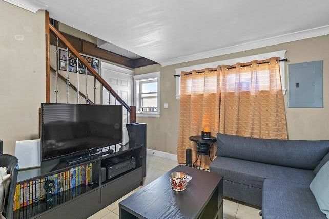 455 E 60th Avenue Vancouver, BC - 26