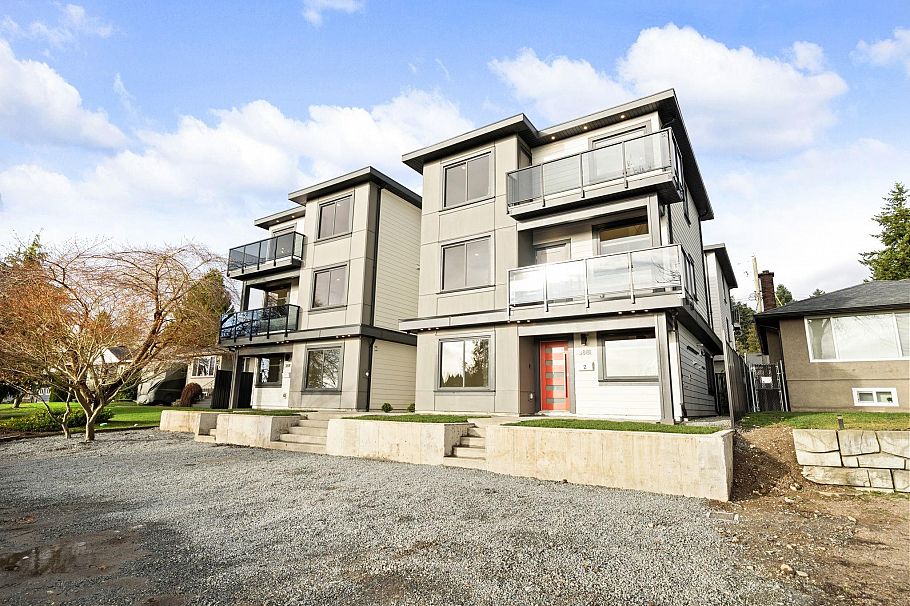 1 3881 Hurst Street Burnaby, BC - 3