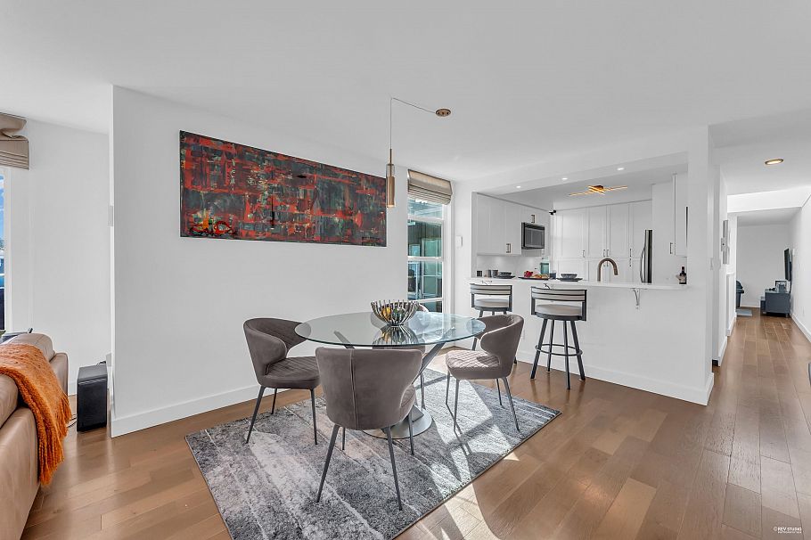 2243 Oak Street Vancouver, BC - 7