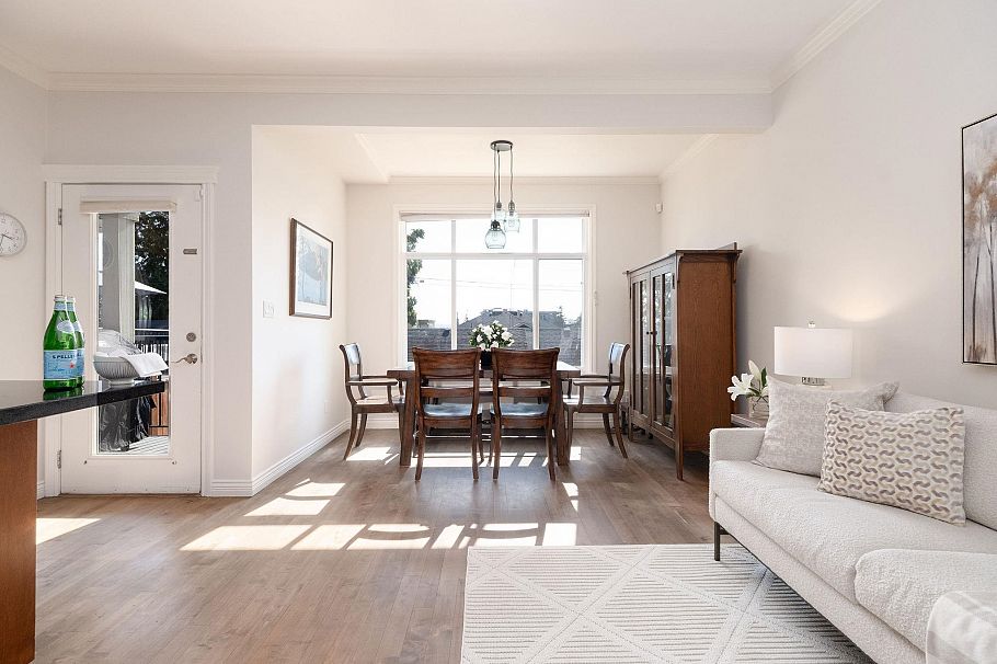 369 E 5th Street North Vancouver, BC - 15