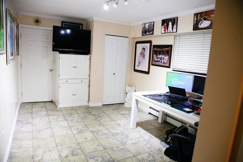 2038 E 40th Avenue Vancouver, BC - 21