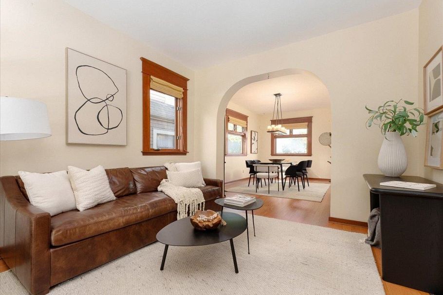 1216 Lakewood Drive Vancouver, BC - 6