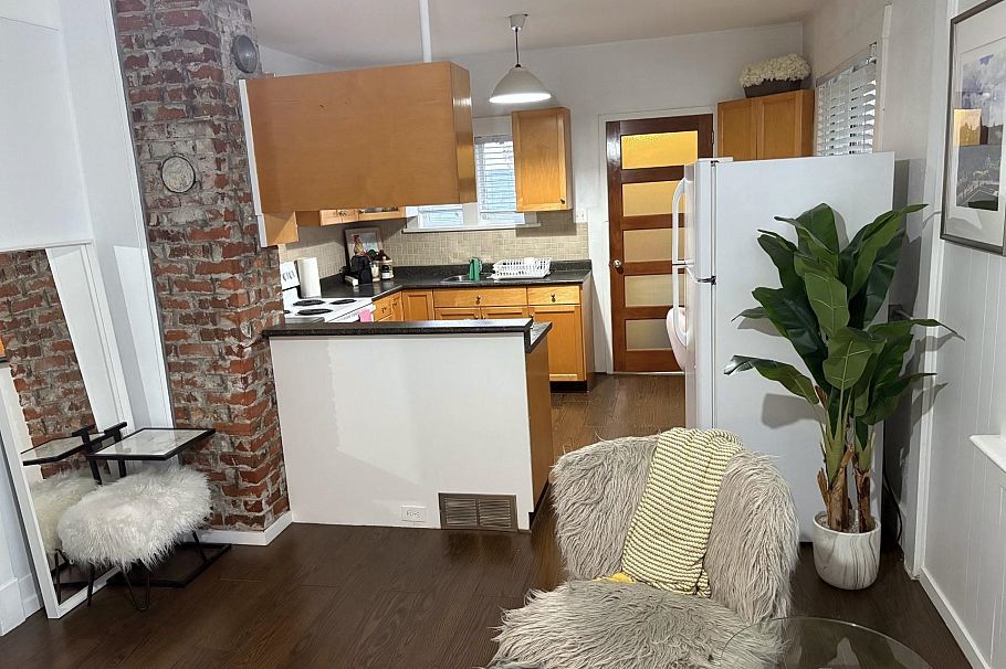 4605 Fraser Street Vancouver, BC - 5