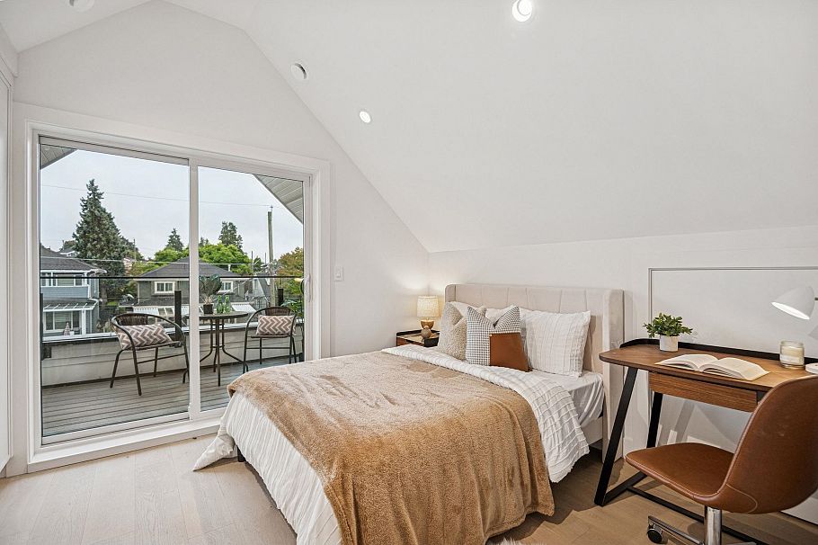 2 250 E 39th Avenue Vancouver, BC - 27