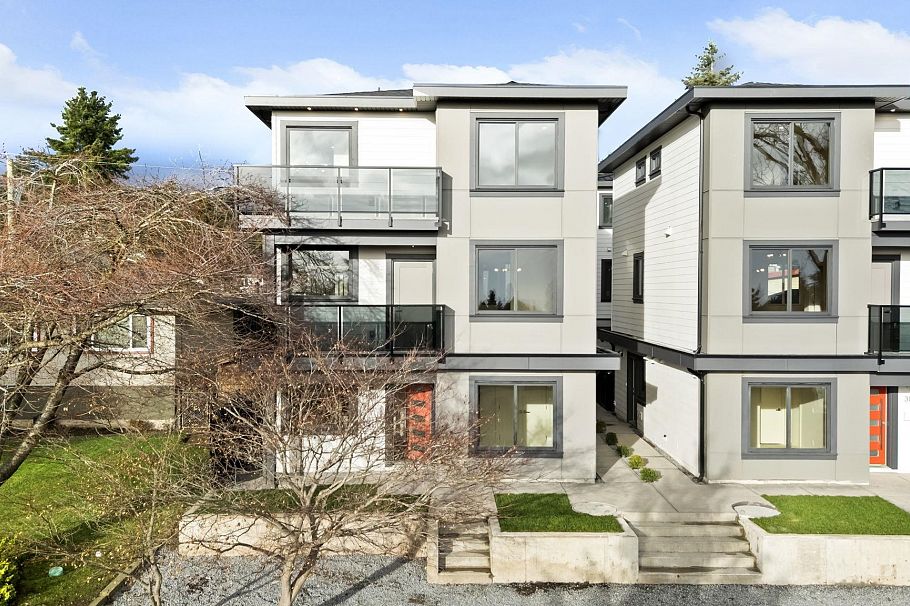 1 3881 Hurst Street Burnaby, BC - 11