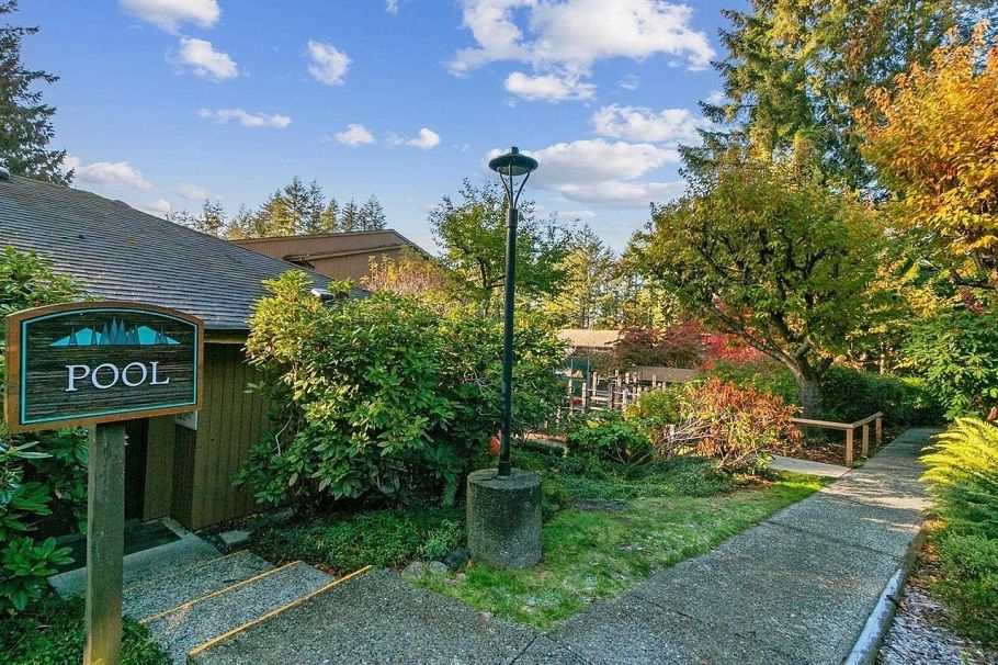 1884 Purcell Way North Vancouver, BC - 22