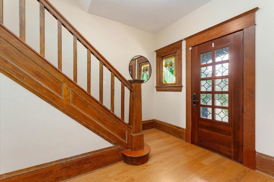 1216 Lakewood Drive Vancouver, BC - 14