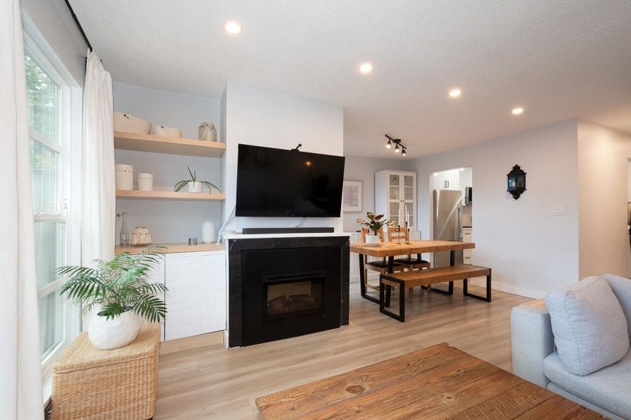 31 900 W 17th Street North Vancouver, BC - 16