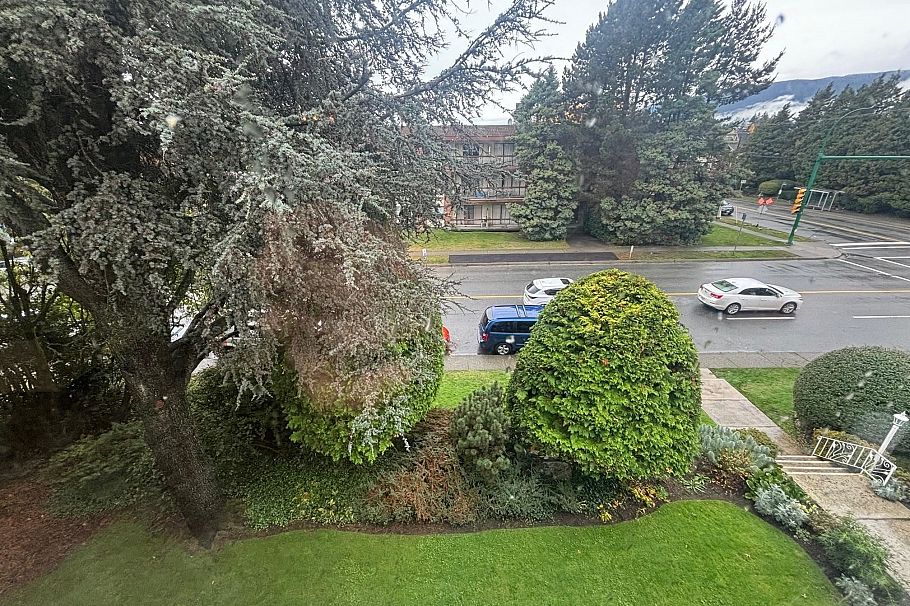 15 1450 Chesterfield Avenue North Vancouver, BC - 11