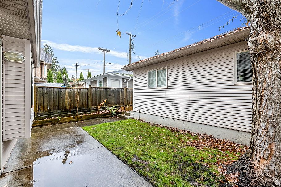 779 W 69th Avenue Vancouver, BC - 26