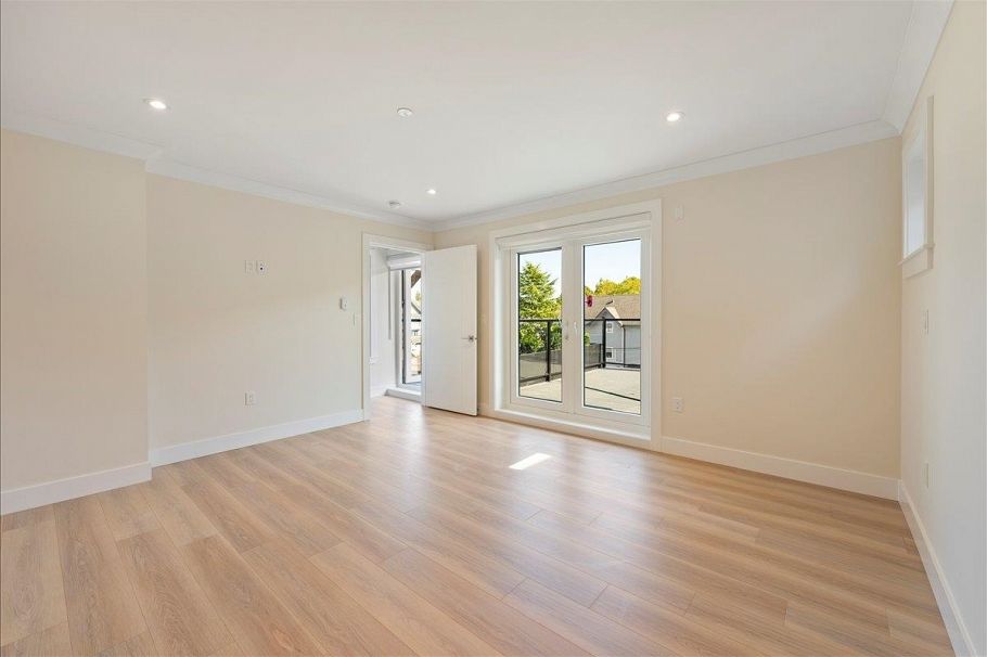 4854 Slocan Street Vancouver, BC - 17