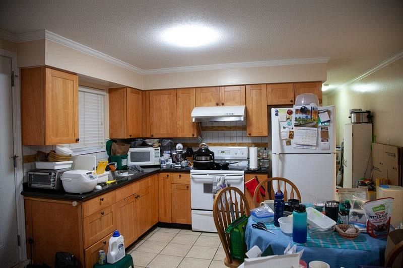 2038 E 40th Avenue Vancouver, BC - 20