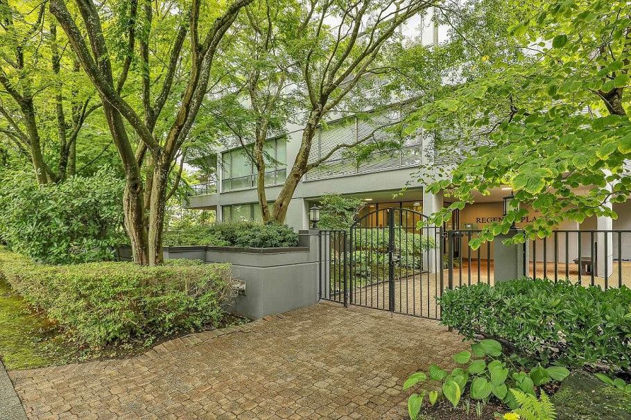 1202 2115 W 40th Avenue Vancouver, BC - 5