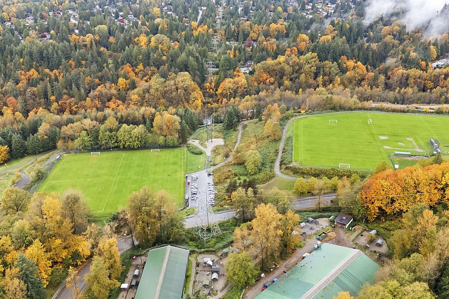 1884 Purcell Way North Vancouver, BC - 30