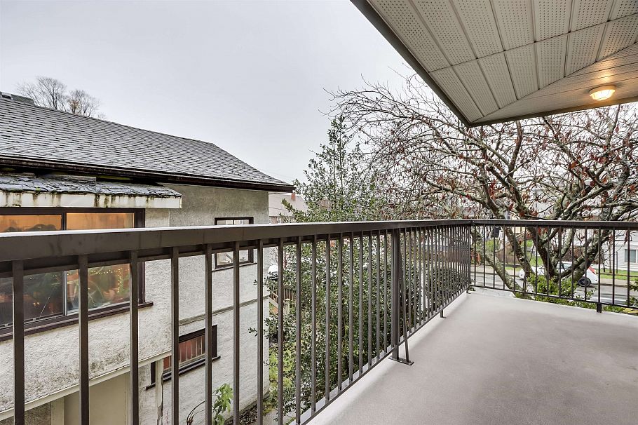 206 1622 Frances Street Vancouver, BC - 19