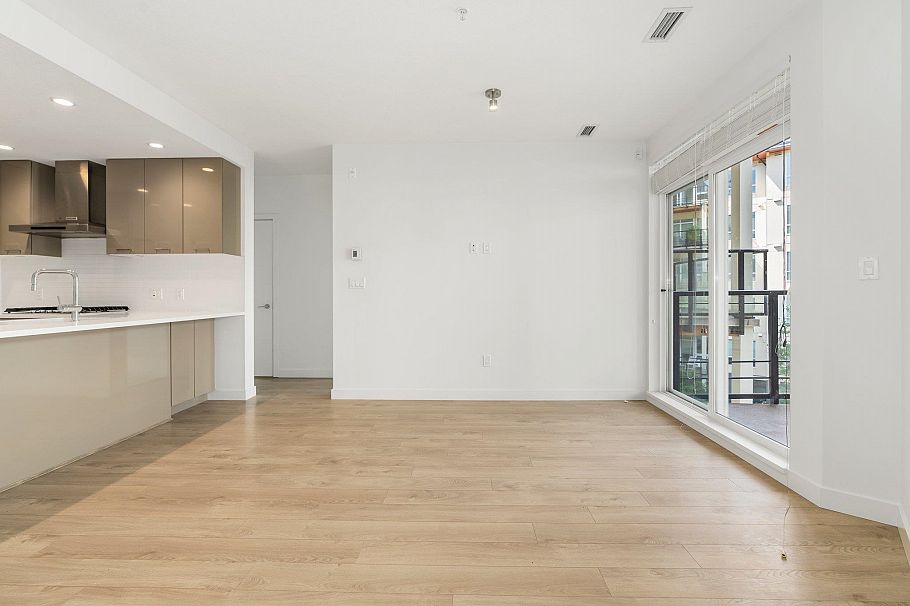 410 3581 Ross Drive Vancouver, BC - 7