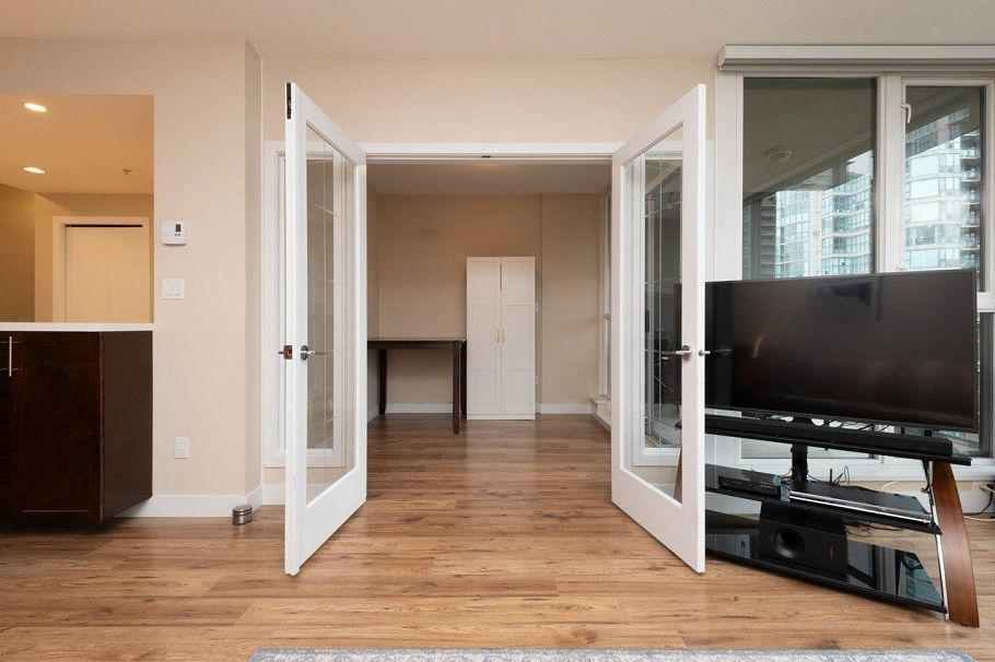 706 189 National Avenue Vancouver, BC - 11