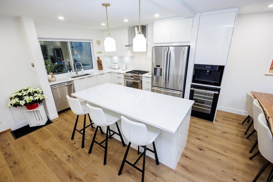 209 4001 Mt Seymour Parkway North Vancouver, BC - 2