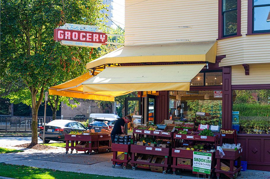 202 1500 Haro Street Vancouver, BC - 29