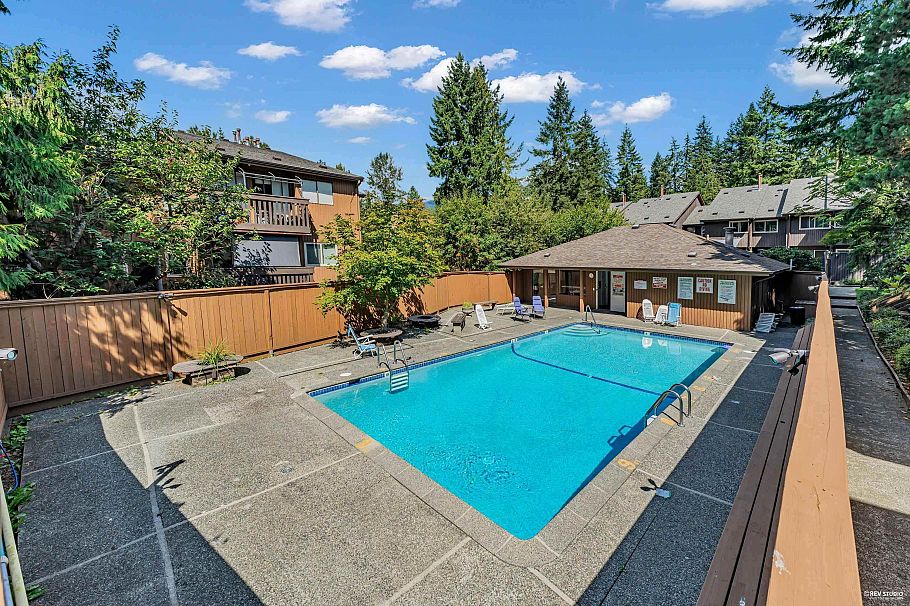 1884 Purcell Way North Vancouver, BC - 23