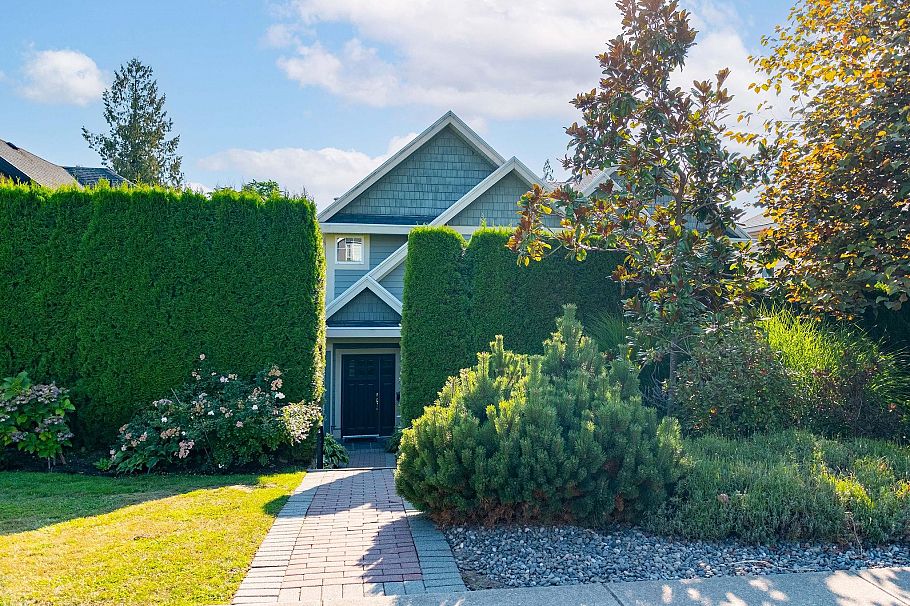 369 E 5th Street North Vancouver, BC - 20