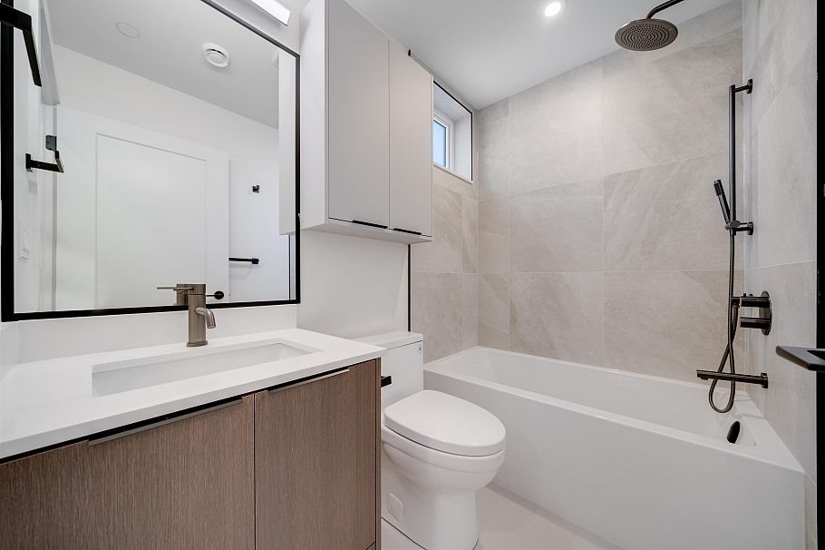 4 3836 W 8th Avenue Vancouver, BC - 24