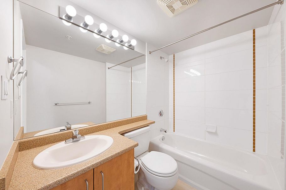 2410 5380 Oben Street Vancouver, BC - 22