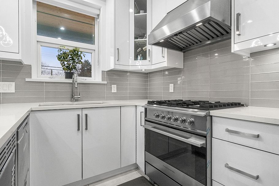 6749 Knight Street Vancouver, BC - 14