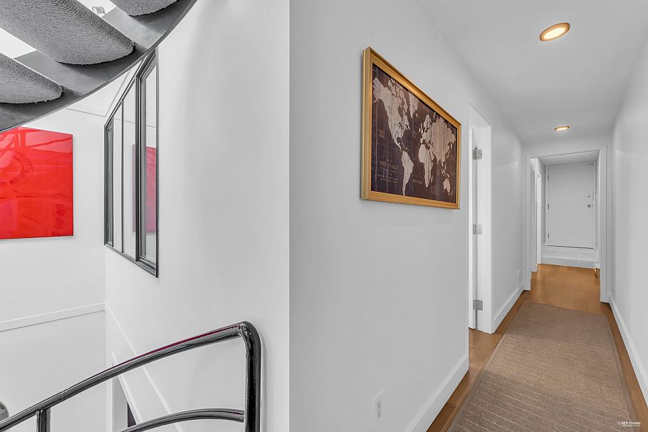 2243 Oak Street Vancouver, BC - 20