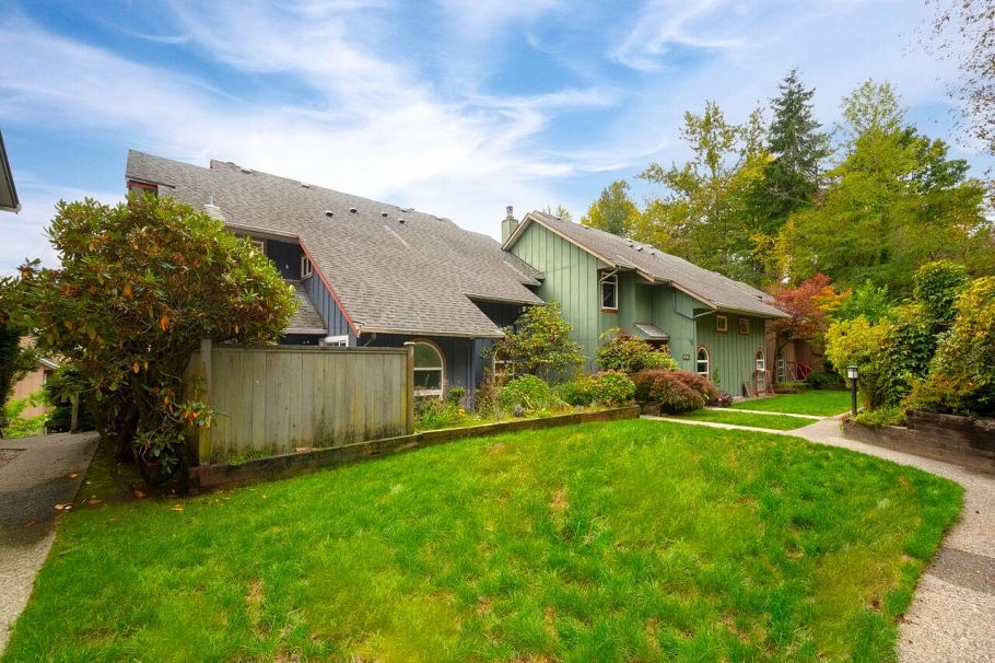 31 900 W 17th Street North Vancouver, BC - 6