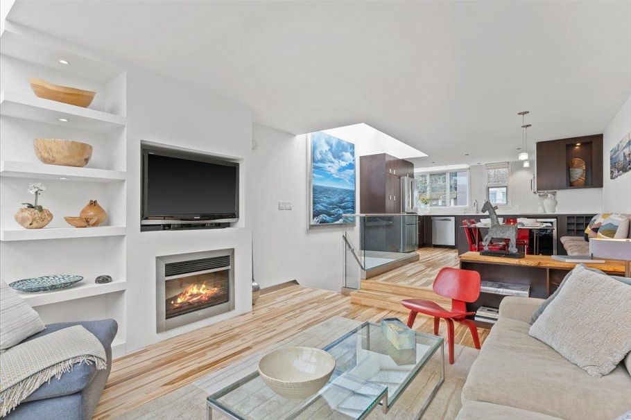 834 W 7th Avenue Vancouver, BC - 4