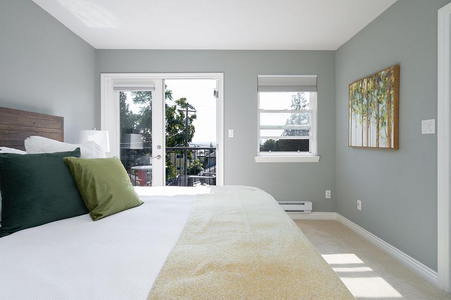 369 E 5th Street North Vancouver, BC - 4