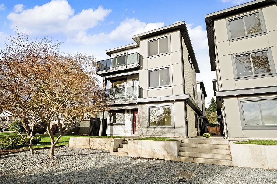 2 3881 Hurst Street Burnaby, BC - 3