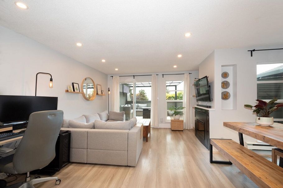 31 900 W 17th Street North Vancouver, BC - 8