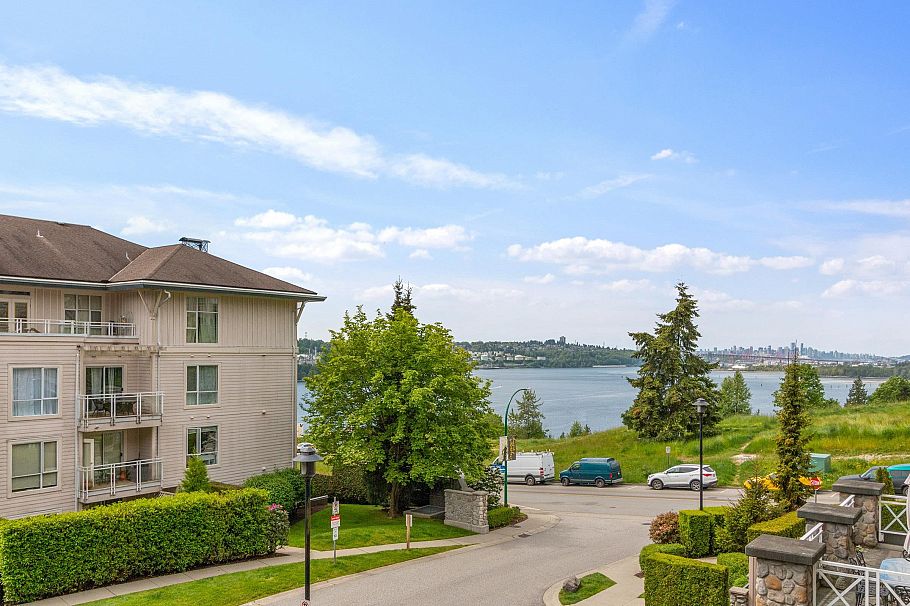 304 3600 Windcrest Drive North Vancouver, BC - 13