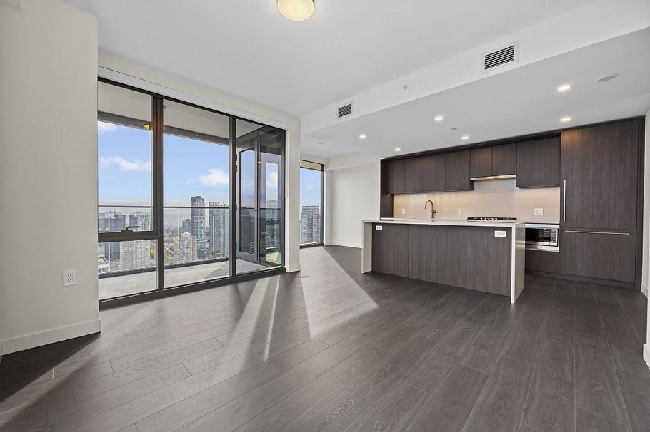 3808 5987 WILSON AVENUE, Burnaby BC V5H 0L7 Burnaby, BC - 5