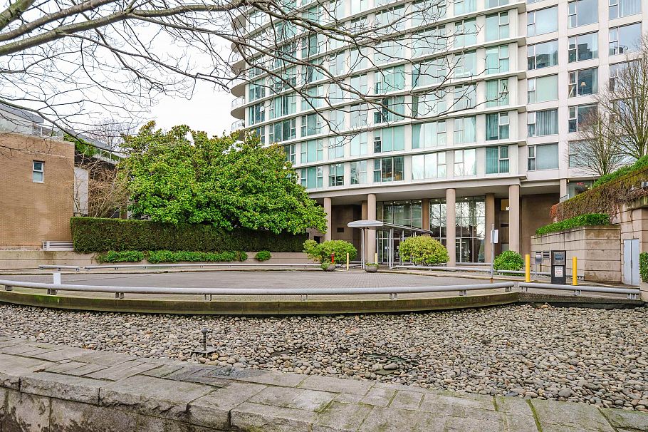 1001 1009 Expo Boulevard Vancouver, BC - 26