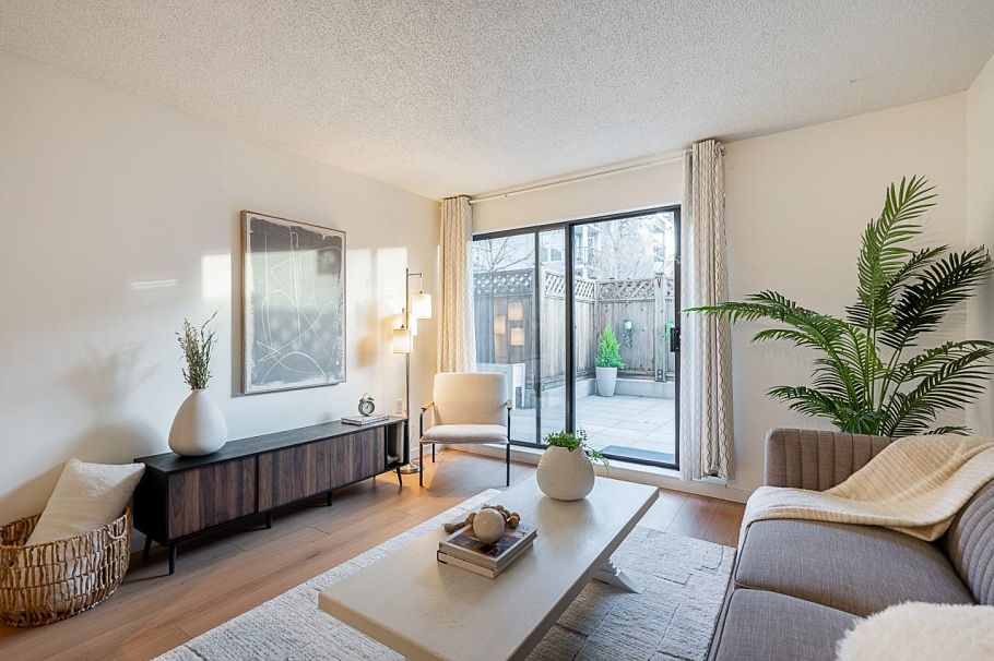 101 550 E 7th Avenue Vancouver, BC - 2