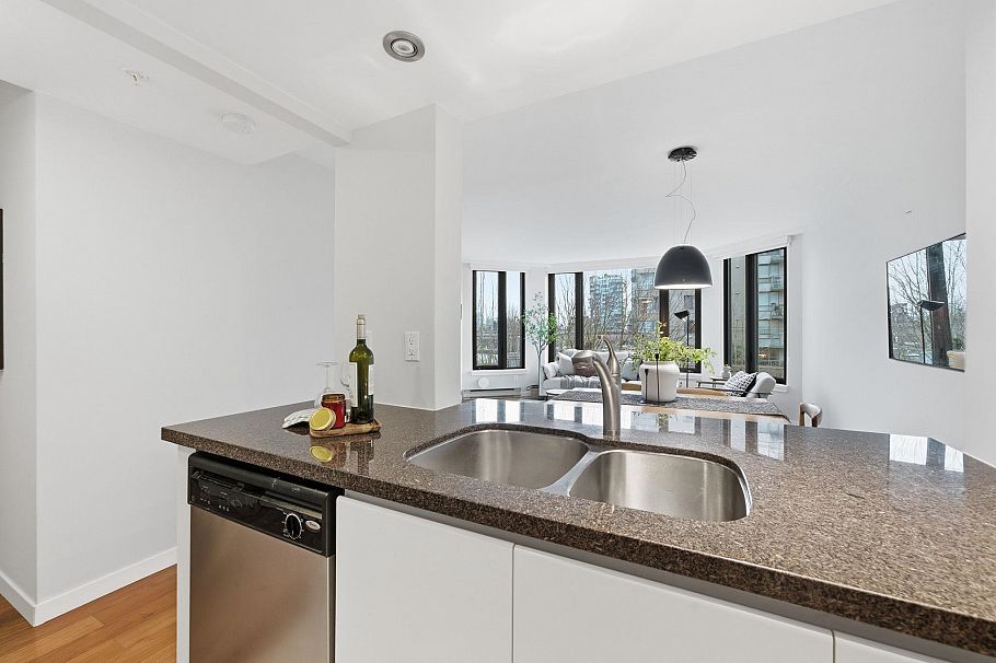 408 2201 Pine Street Vancouver, BC - 8