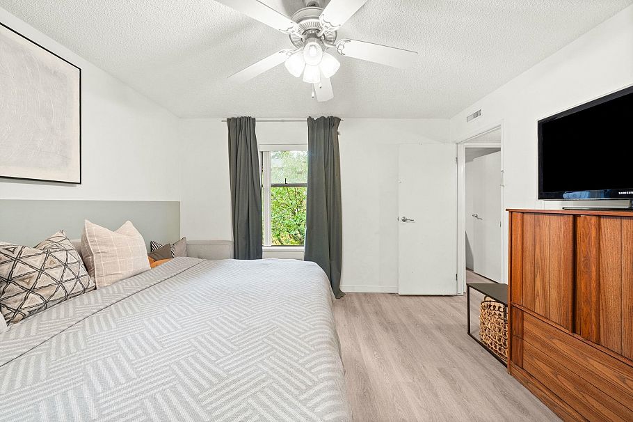 1884 Purcell Way North Vancouver, BC - 14