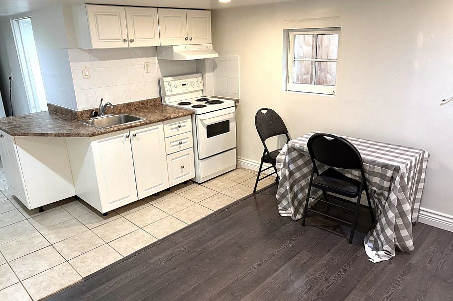 4605 Fraser Street Vancouver, BC - 12